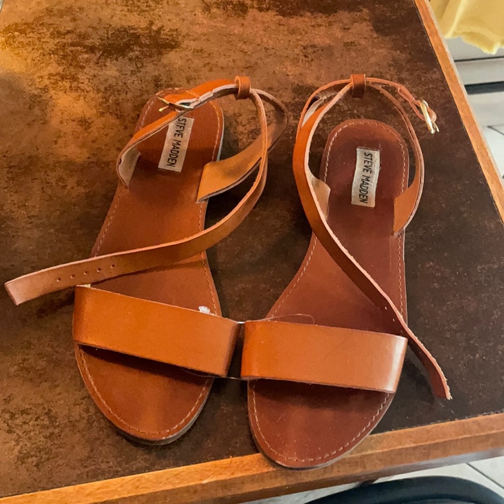 Steve Madden - Tan Leather Sandal
